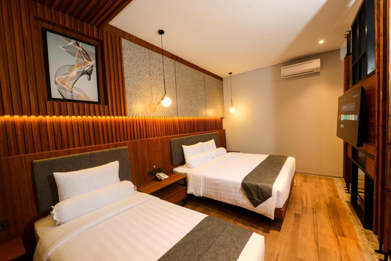 Nata Azana Hotel Solo Экстерьер фото